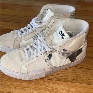 Nike SB Women's Cream and Black High-Top Sneakers